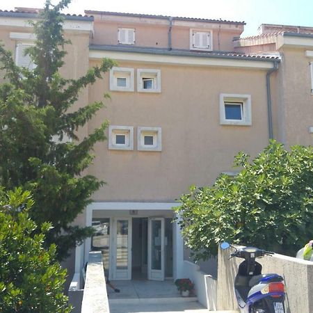 Studio Apartment Novi Vinodolski Zewnętrze zdjęcie